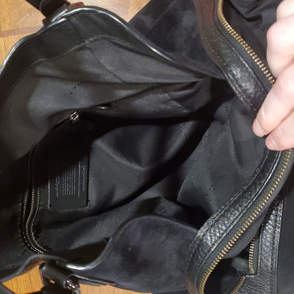 Coach Edie 42 Mixed Leathers Shoulder Bag - Picture 15 of 16